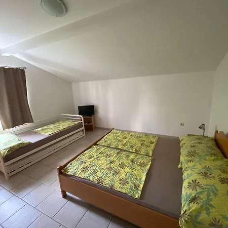 Pavo Apartament Novi Vinodolski