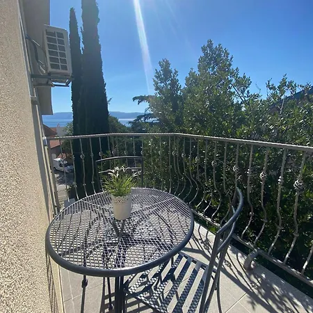 Pavo Apartament Novi Vinodolski